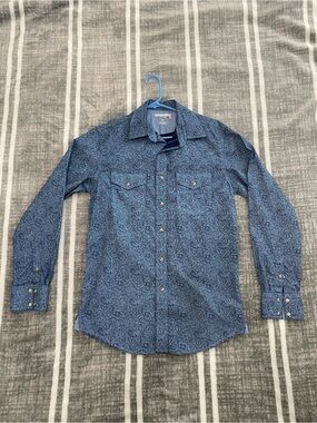 Wrangler Blue Paisley Long-Sleeve Button-Down Shirt
